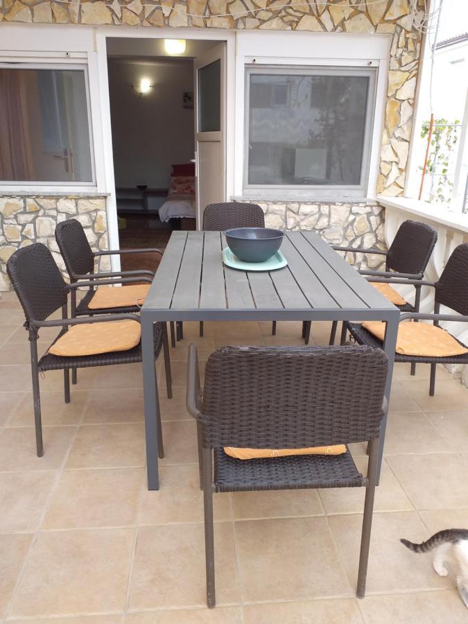 Apartmani Marijanovic Vir Exterior photo