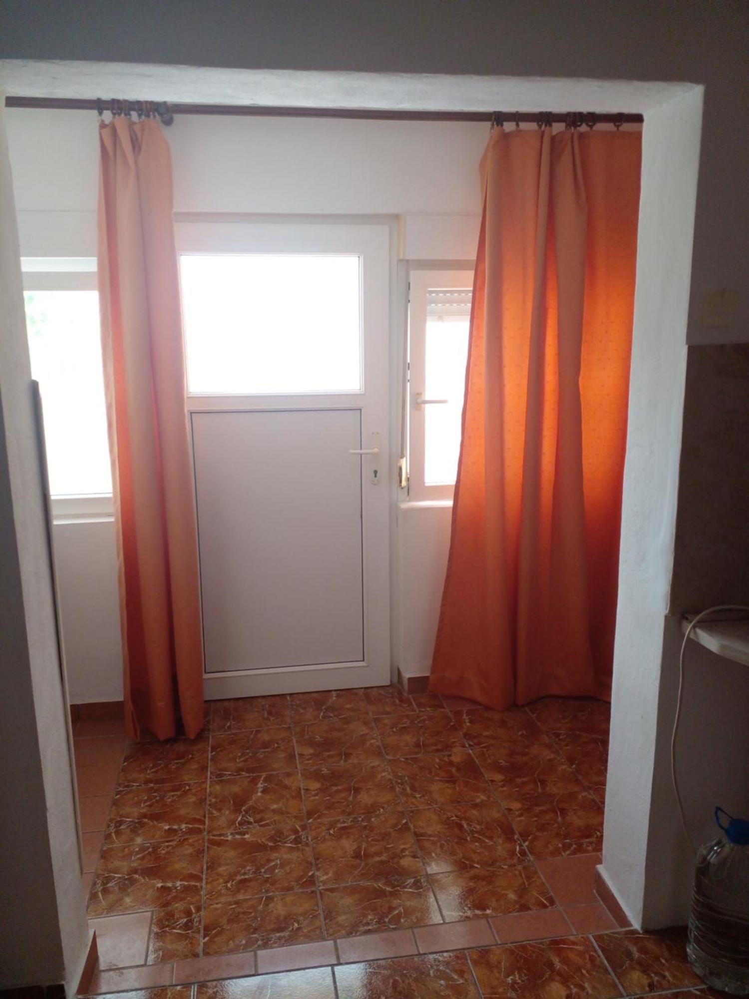 Apartmani Marijanovic Vir Exterior photo